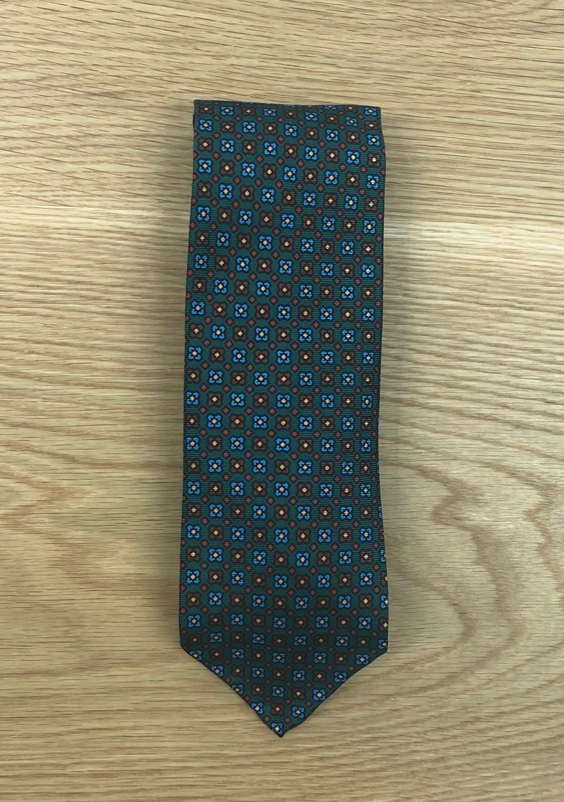 Neat Floral Tie Green