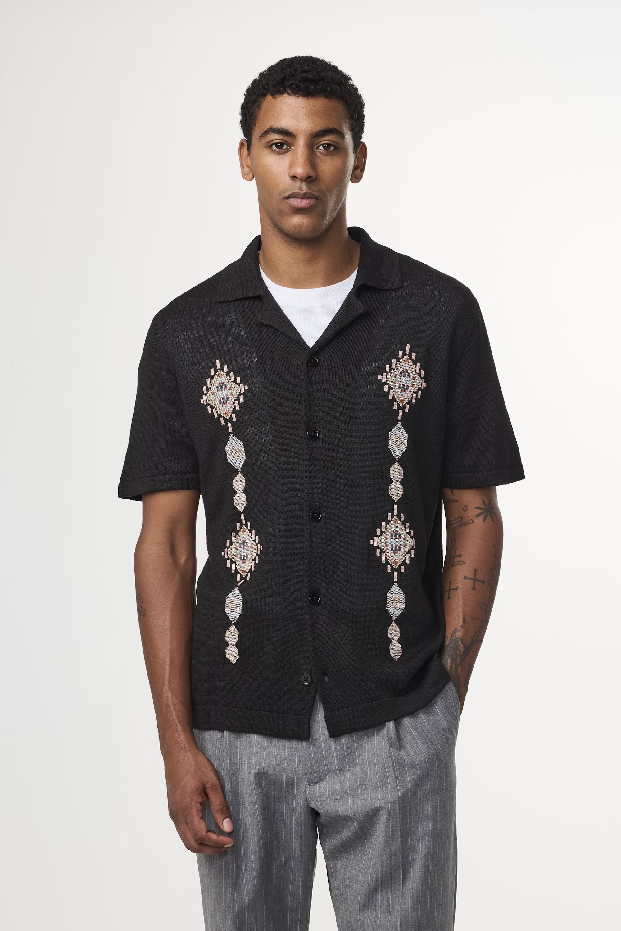 NN07 Henry Embroidered Shirt in Black