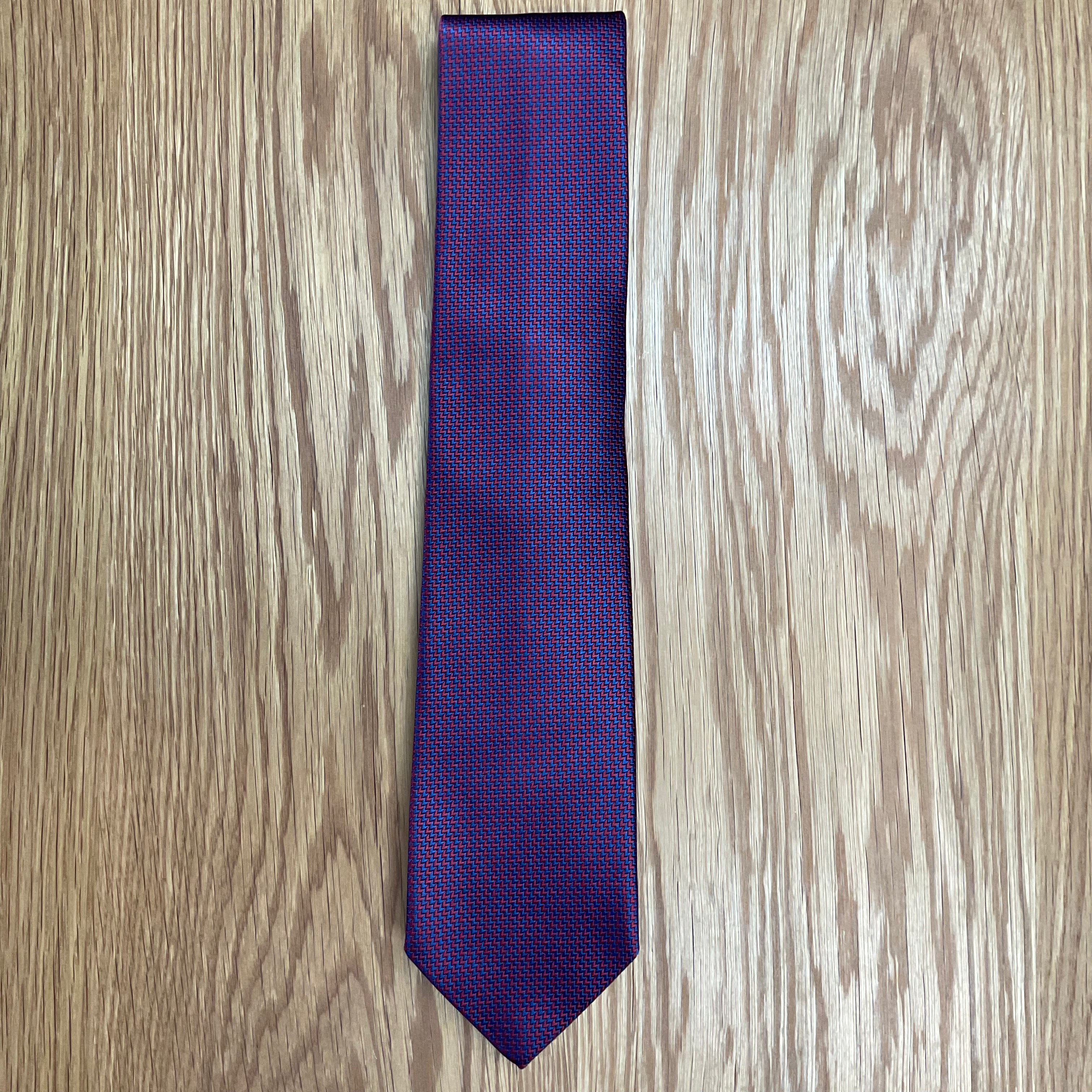 Red Navy Texture Silk Tie David Donahue