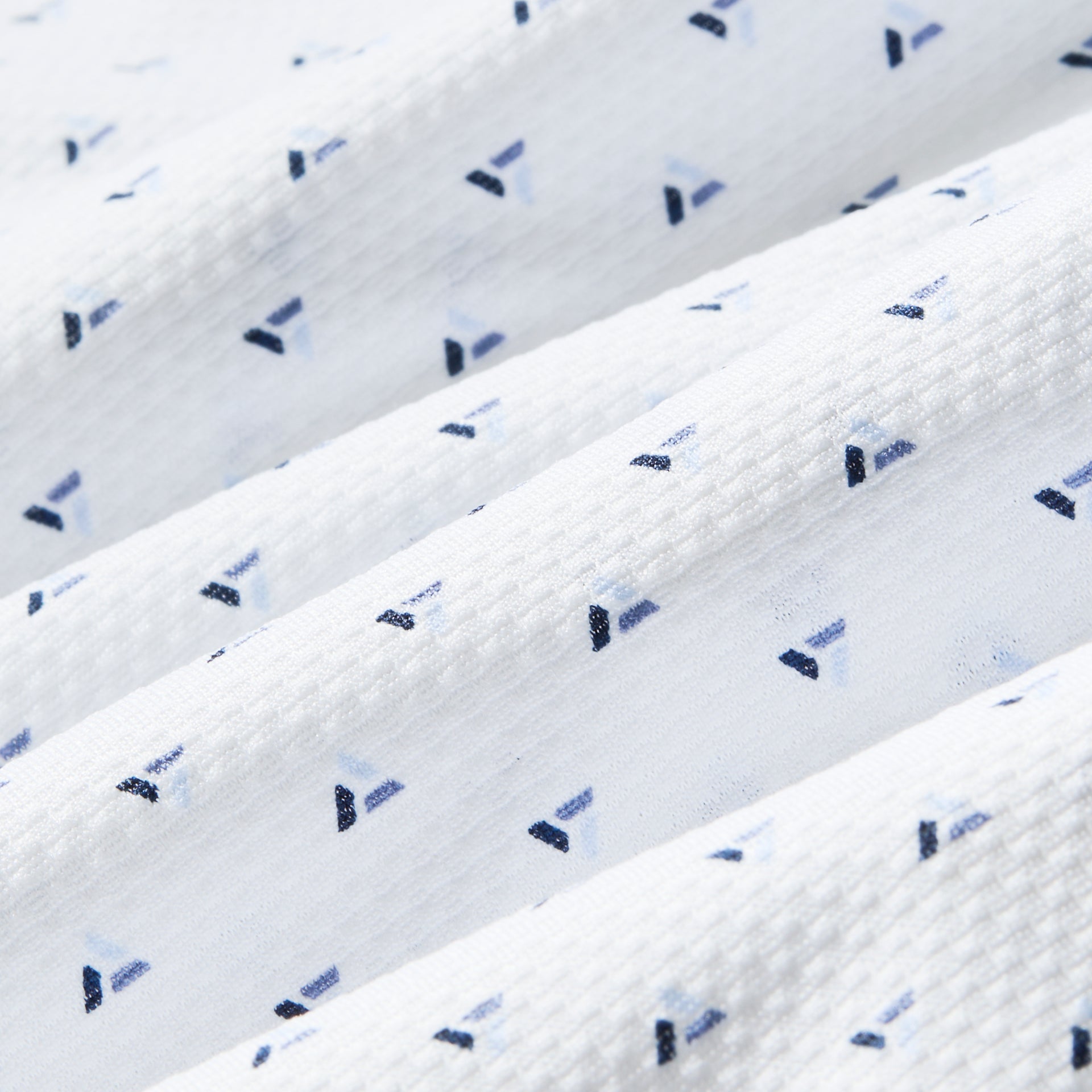 White Tossed Triangle Halyard Short Sleeve Mizzen+Main