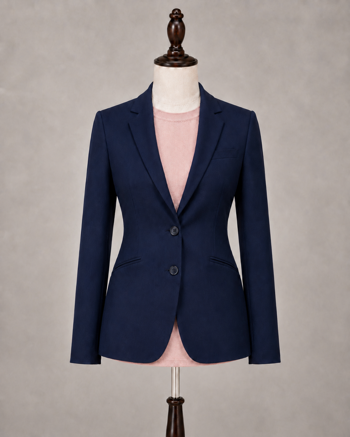 Women_s_navy_suit_blazer.png
