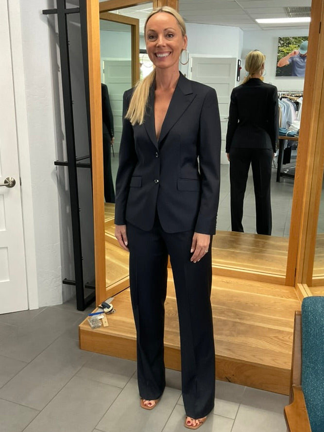 Womens_Custom_Suit_Q._Contrary_1_5a983285-b2f2-4911-aa10-6a2a4af77212.jpg