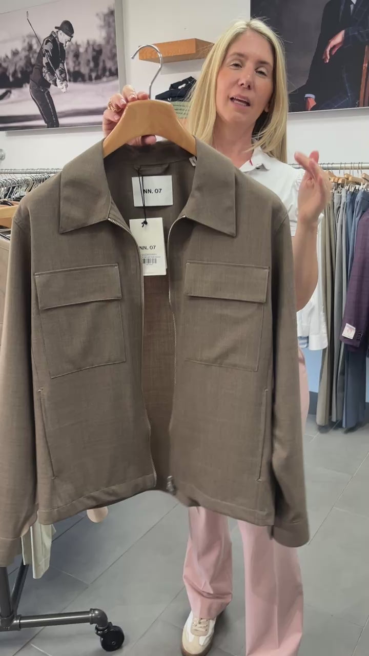 Alban Two-Way Zipper Hybrid Jacket In Khaki Melange By NN.07