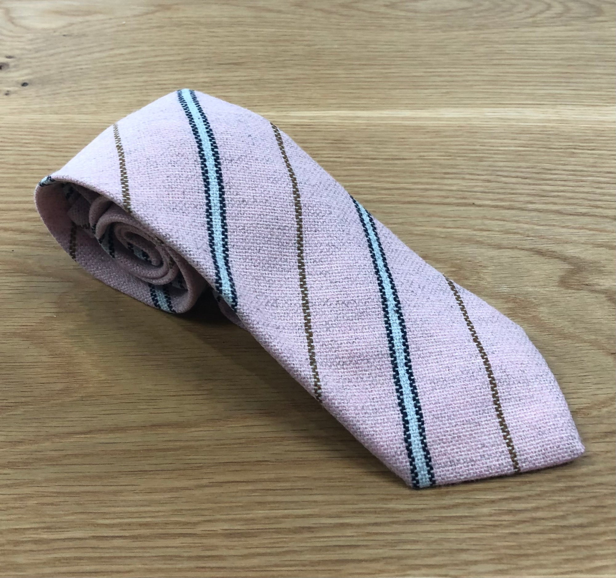 Soft Knit Stripe Tie Pink